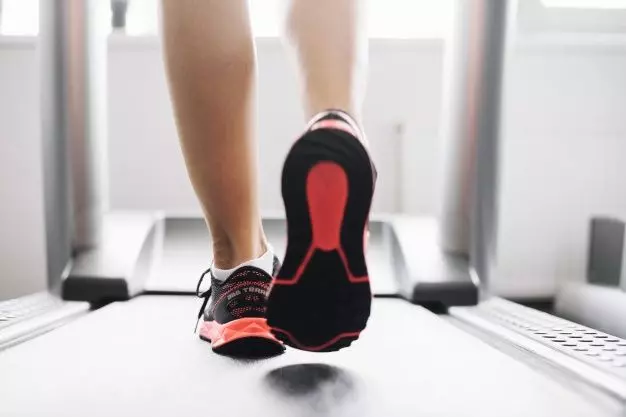 6 dieu bạn can biet khi chay bo tren may chay treadmill 1