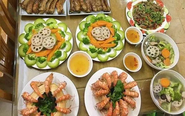 Menu tiệc gia đình