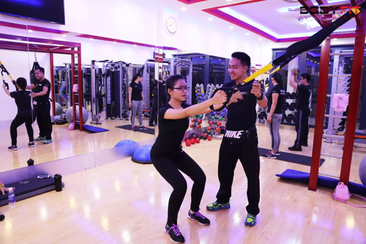 PT Gym là gì?  <a href='https://gtnfoods.vn/pt-gym-giai-thich-va-gia-thue-pt-gym-tap-rieng-a4356.html' title='giá thuê pt gym' class='hover-show-link replace-link-911'>giá thuê pt gym<span class='hover-show-content'></span></a>  tập riêng bao nhiêu tiền?