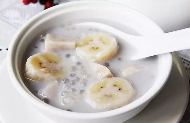 chè chuối khoai môn