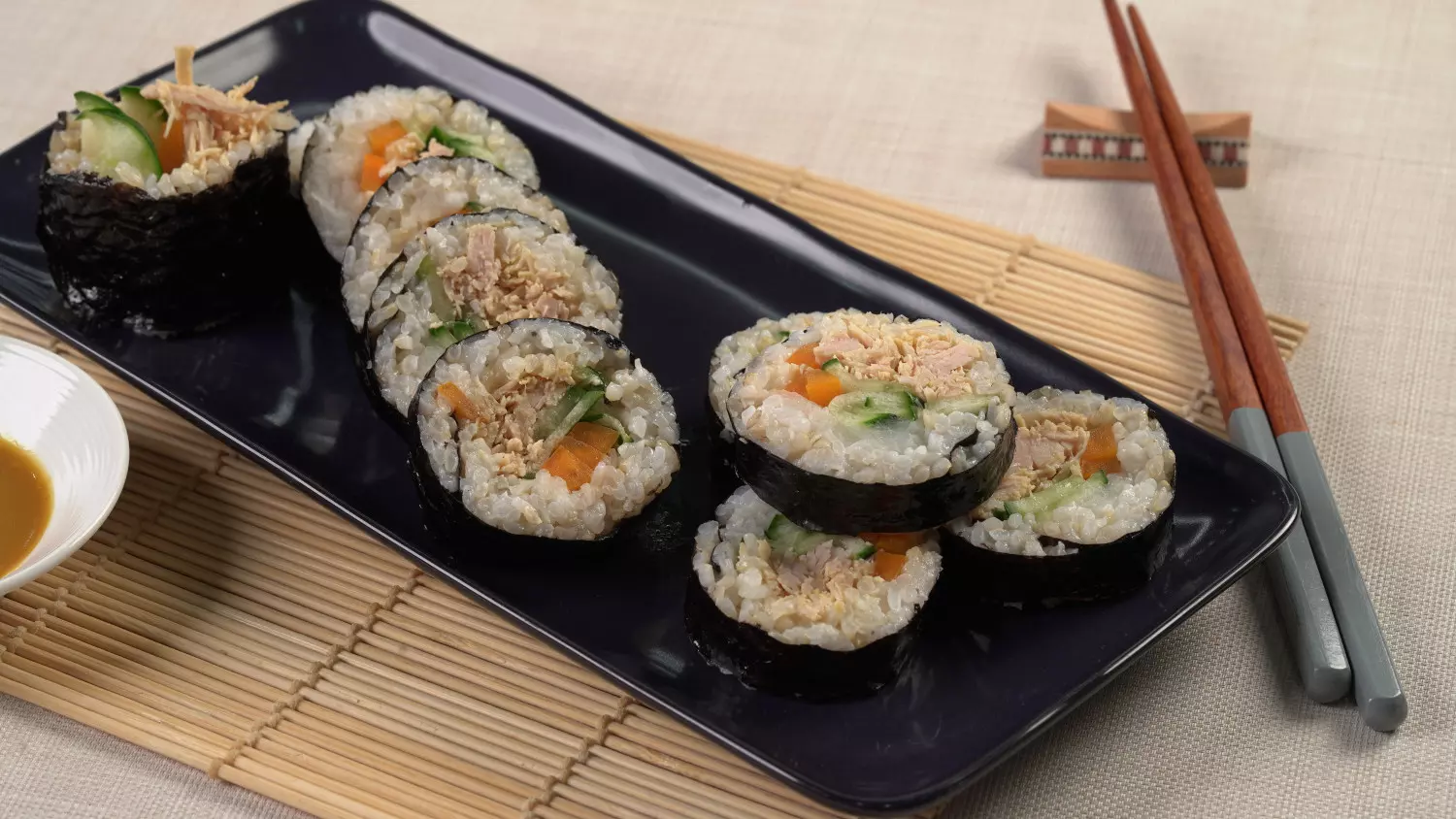 Kimbap ức gà ngon, bổ dưỡng