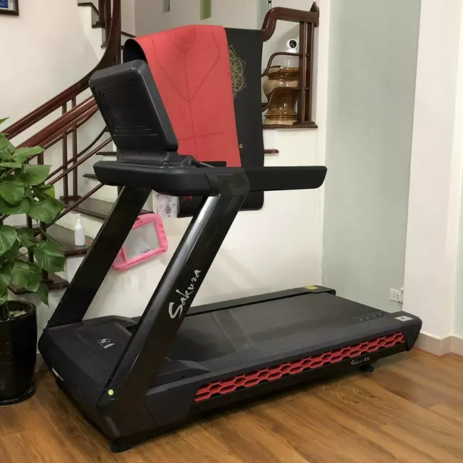 Máy chạy bộ phòng Gym Sakura V8