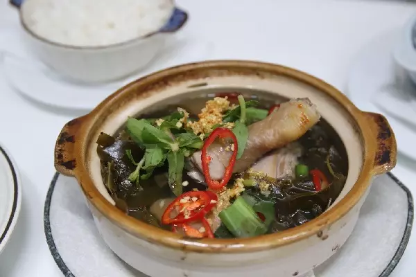 cách nấu canh gà lá giang