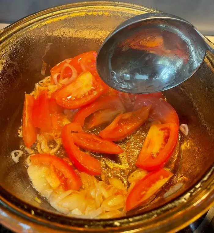 Nấu canh cá khoai - Bước 2