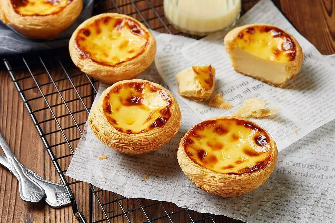 Làm bành tart trứng bằng nồi chiên không dầu