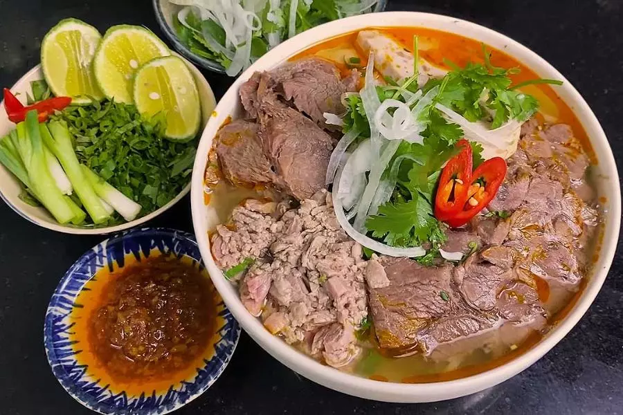 Bún bò Huế