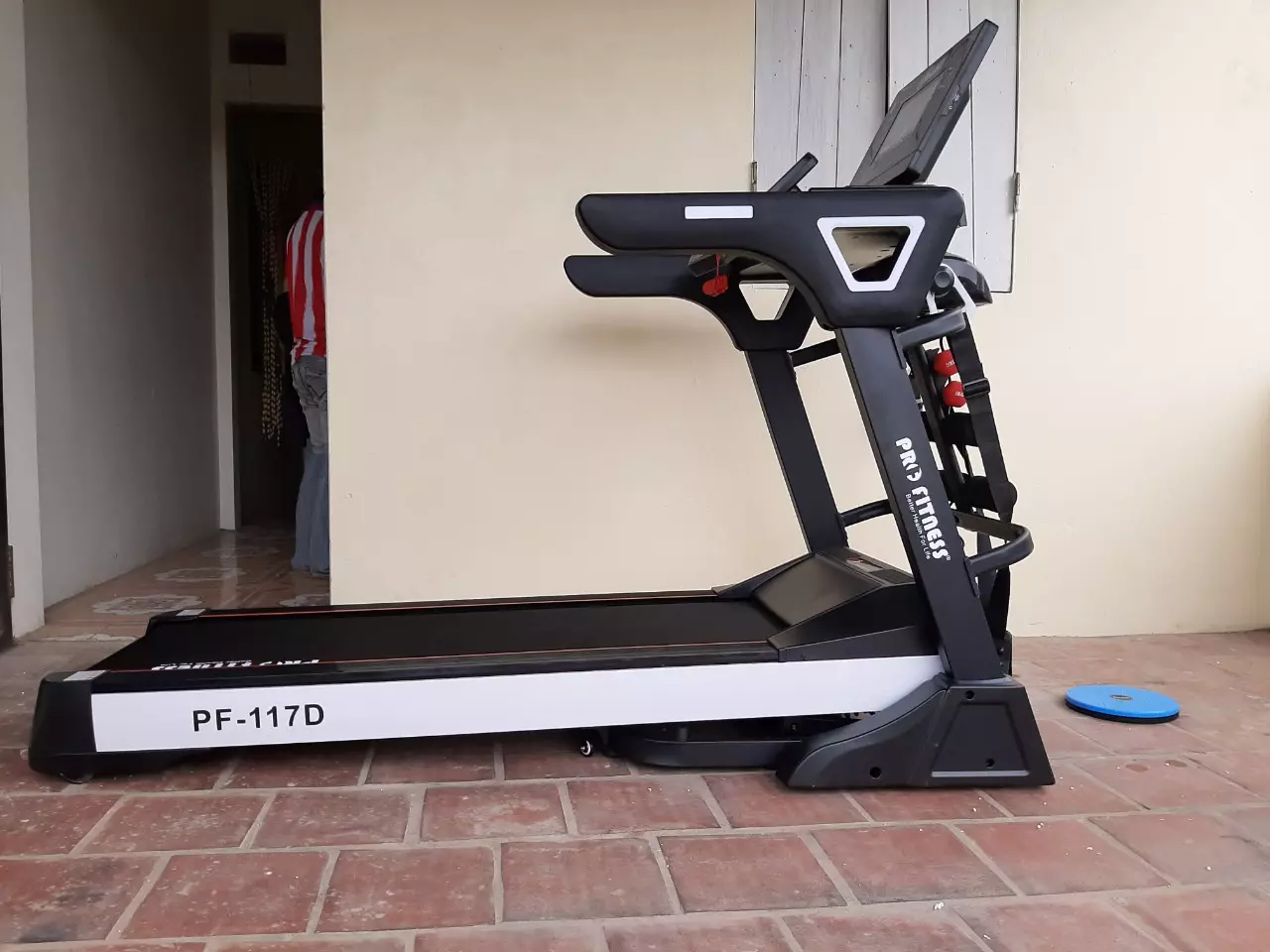 Máy chạy bộ điện Pro Fitness PF-117D