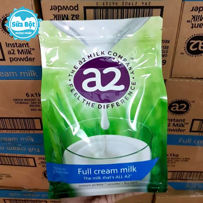 Sữa A2 Full cream chính hãng có bao bì dày dặn, màu sắc, chữ in trên bao bì sắc né