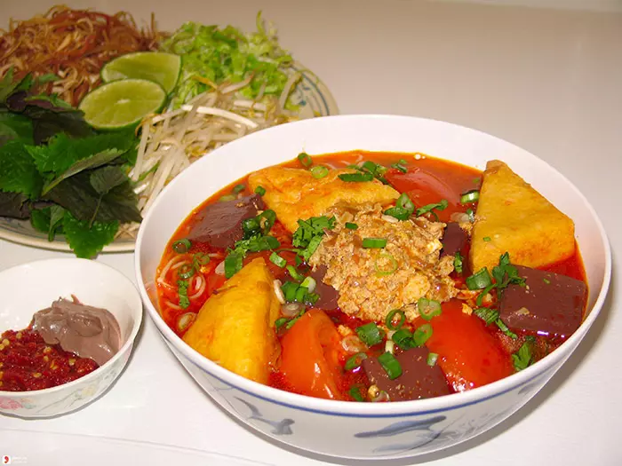 Bún riêu tôm khô - Món ăn sáng với hương vị độc đáo