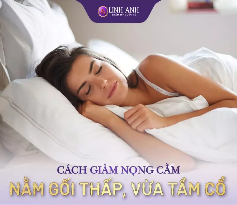 Cách giảm nọng cằm - Nằm gối thấp, vừa tầm cổ