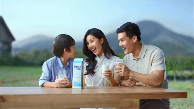 Sữa Tươi Dalatmilk Có Đường Hộp 110ml