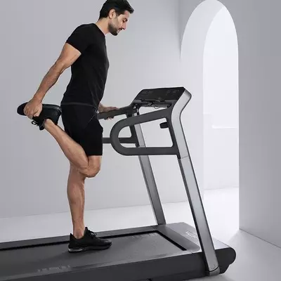 Technogym Máy chạy bộ gia đình Technogym Chạy bộ sang trọng thông minh giảm xóc câm - Máy chạy bộ / thiết bị tập luyện lớn | Lumtics | Lumtics - Đặt