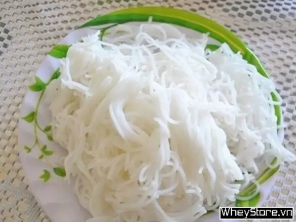 100g bún tươi bao nhiêu calo? Ăn bún có béo không? - Ảnh 2