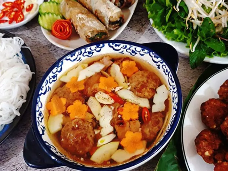 Bún chả Hà Nội bao nhiêu calo