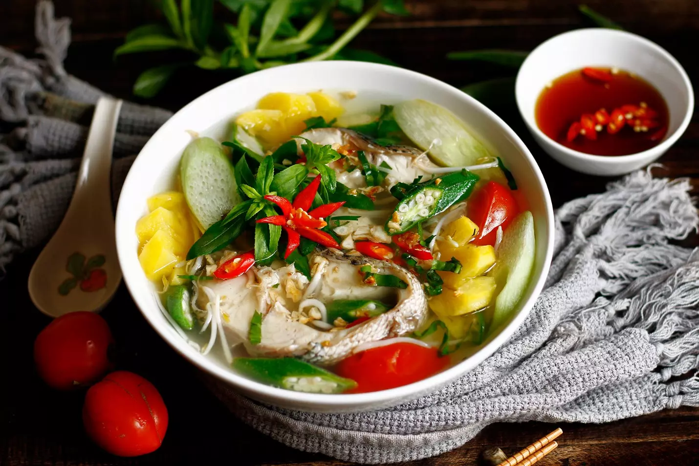 canh chua cá lóc thanh mát, bổ dưỡng