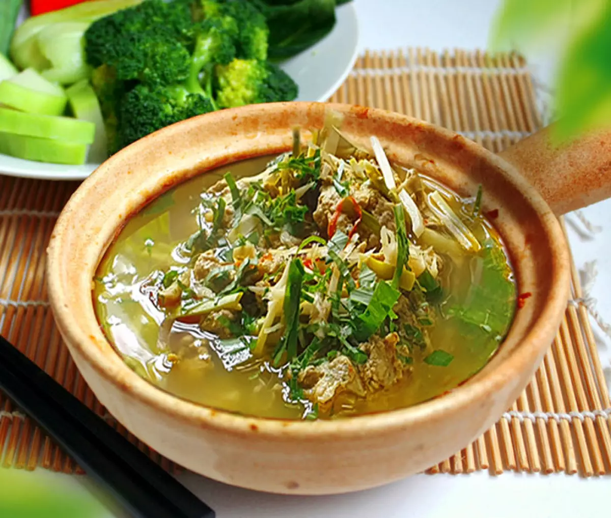 Rươi nấu măng ngon đến từng thìa canh