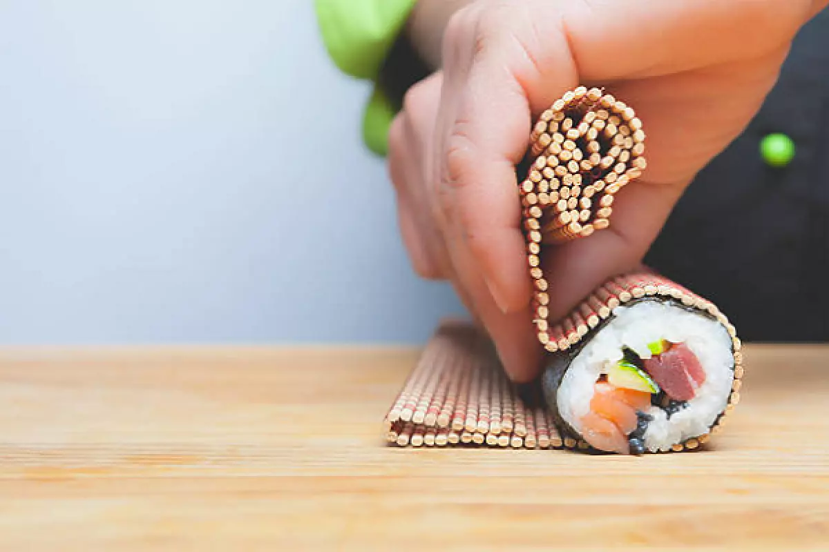 Sushi và Kimbap