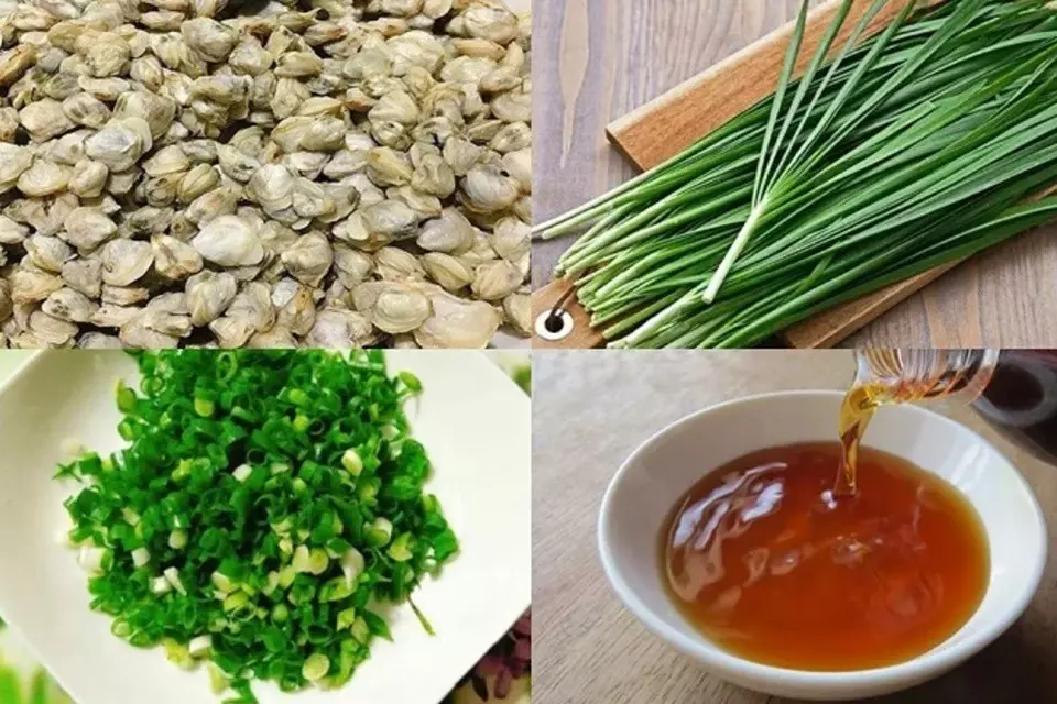 Canh hến nấu với rau hẹ