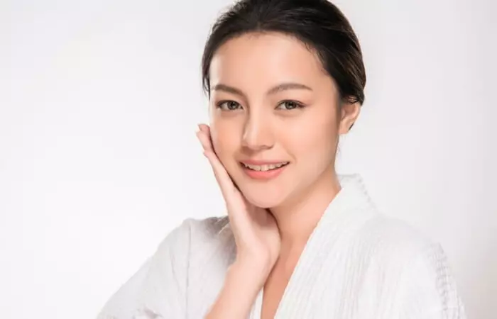 Làn da căng mịn, không có nếp nhăn nhờ bổ sung đầy đủ collagen mỗi ngày