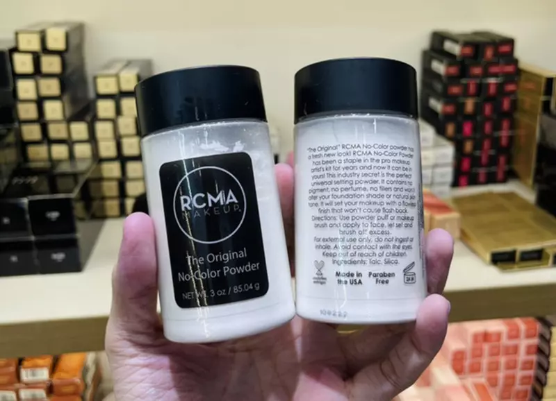 giá của phấn phủ rcma