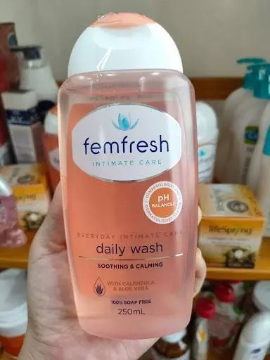 Dung dịch vệ sinh Femfresh màu cam