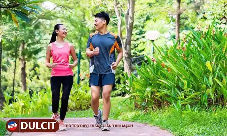 Bạn nên đi bộ từ 15 - 30 phút mỗi ngày