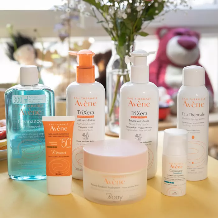 Avene (tên đầy đủ là Eau Thermale Avene) được biết đến là một trong những thương hiệu đình đám hàng đầu nước Pháp, trực thuộc tập đoàn Pierre Fabre