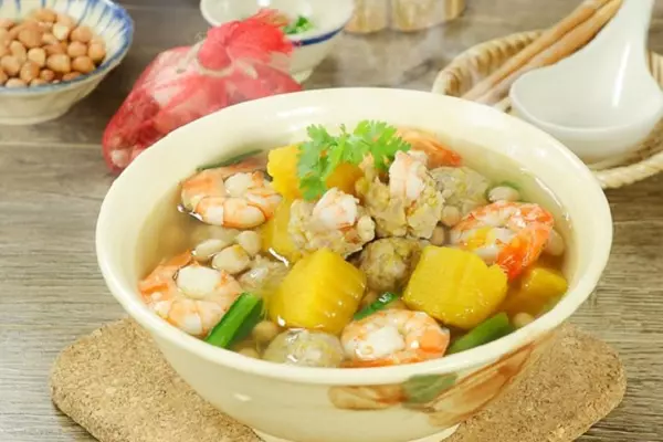 Canh bí đỏ tôm thịt