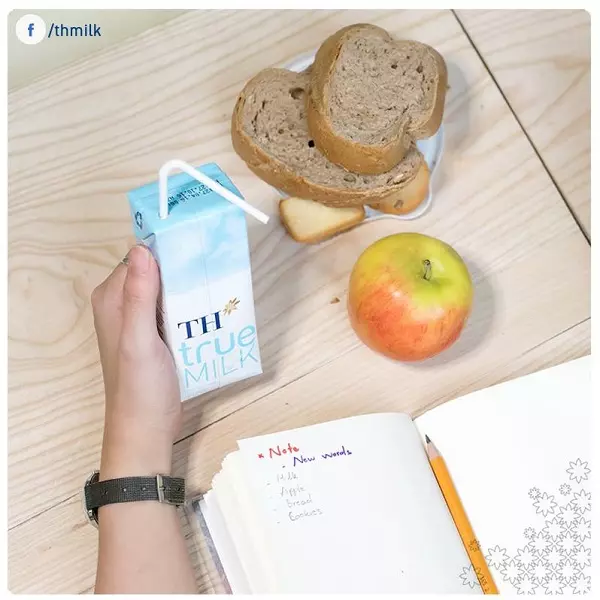 Thùng sữa tươi TH True Milk ít đường hộp 180ml