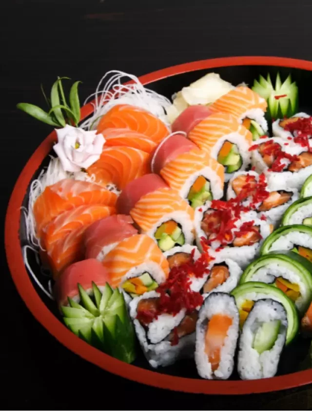   Sushi - Món ăn tinh hoa của Nhật Bản đã trở thành sự yêu thích của nhiều người.