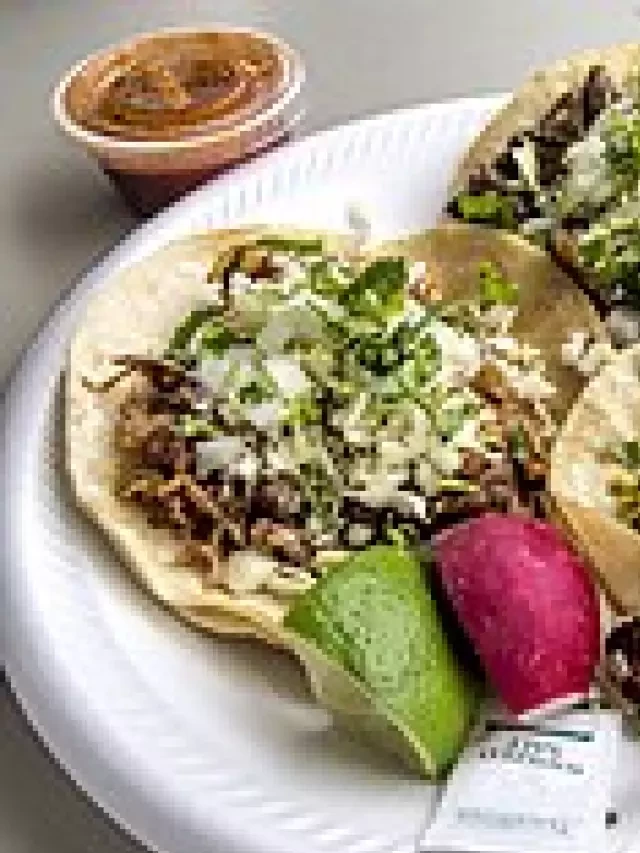   Tacos: Món ăn truyền thống của người Mexico