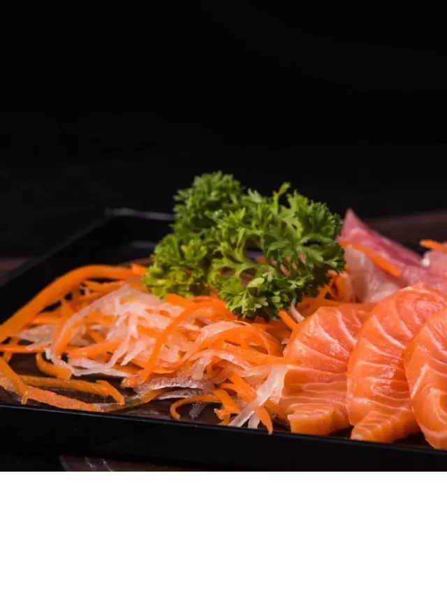   Chuyên gia dinh dưỡng chỉ nguy cơ tiềm ẩn trong đĩa sashimi hấp dẫn