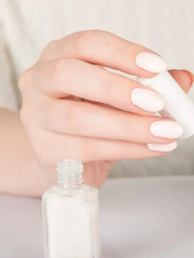   Cách làm bóng bề mặt nail với 5 bước làm bóng nail hiệu quả